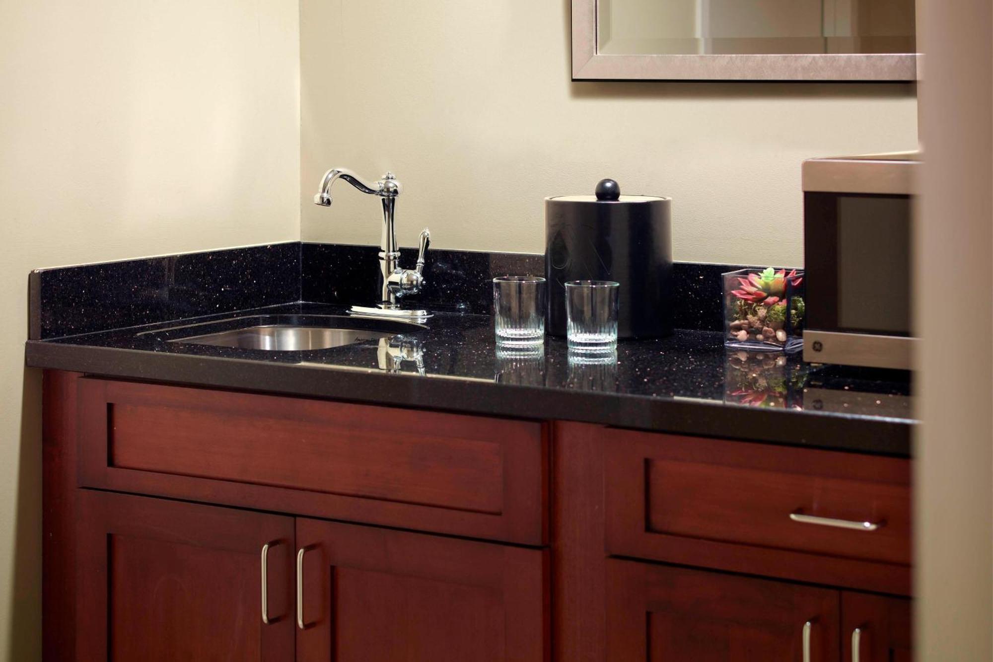 New Orleans Marriott Metairie At Lakeway Buitenkant foto